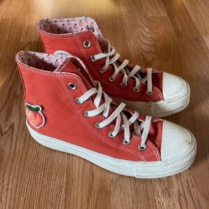Converse Platform High-Tops, Women’s 7, Peach Design
